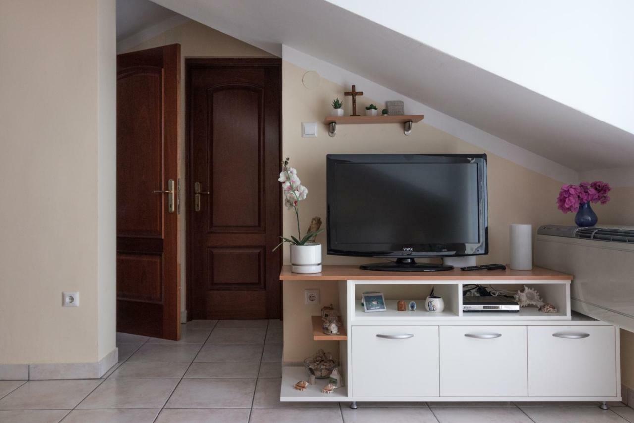 Apartman Nena Turanj Exterior photo